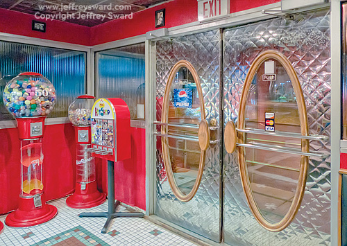 Iggys Diner, Carthage, Missouri Photograph by Jeffrey Sward