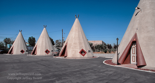 Wigwam Motel Rialto California Photograph by Jeffrey Sward